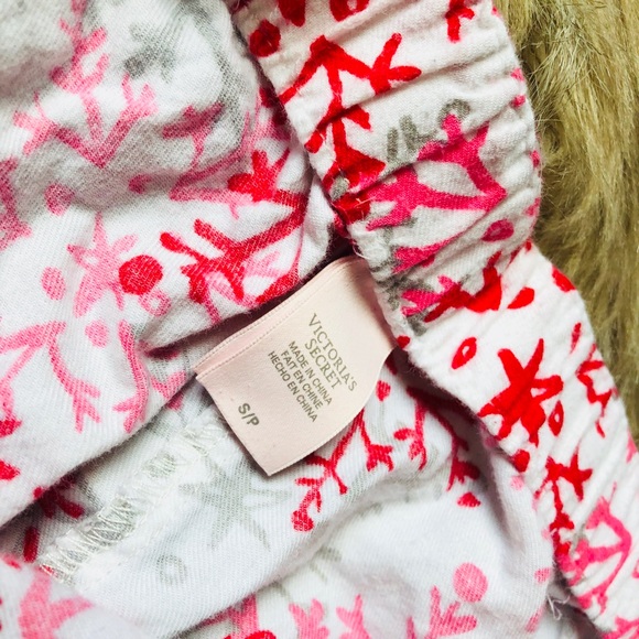 Like new Victoria’s Secret sleep shorts - Picture 2 of 2